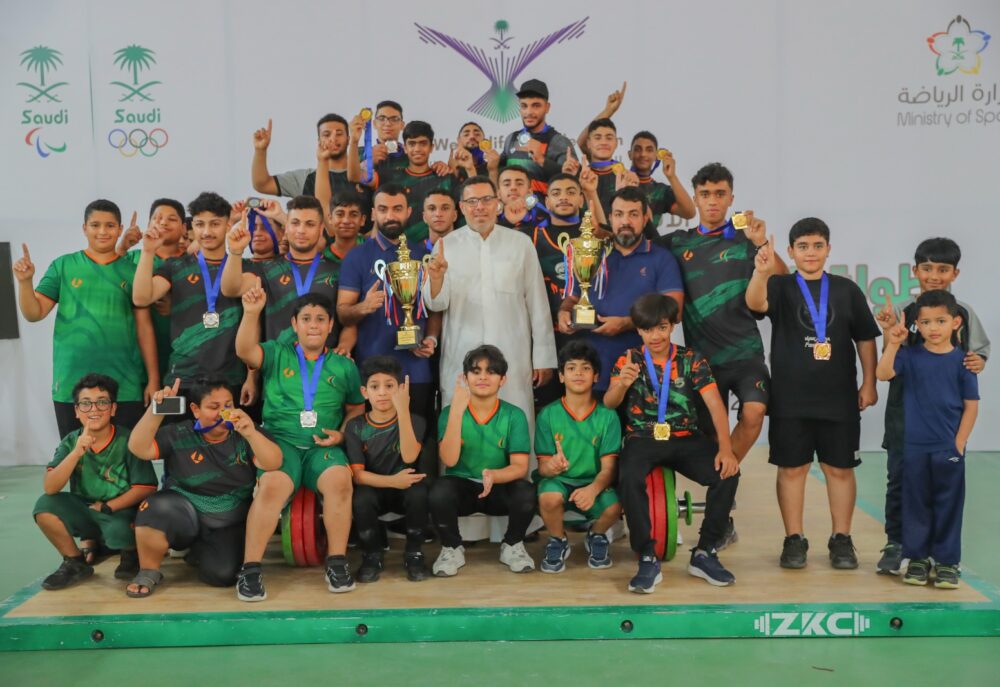 رباعو النور ابطالاً للناشئين والشباب لبطولة المملكة للأندية لرفع الاثقال للناشئين والشباب