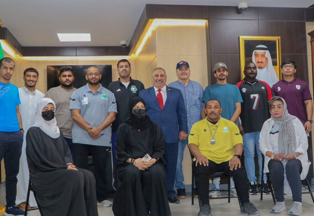 اختتام الدورة التمهيدية لمدربي رفع الأثقال بمشاركة 15 متدرب ومتدربه